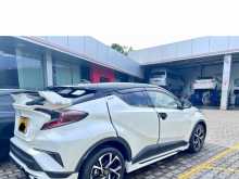 https://riyasewana.com/uploads/toyota-chr-2018-1210554712543.jpg