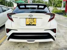 https://riyasewana.com/uploads/toyota-chr-2018-1215321412584.jpg