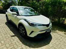 https://riyasewana.com/uploads/toyota-chr-2018-1312193212332.jpg