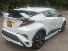 https://riyasewana.com/uploads/toyota-chr-2018-1414530712854.jpg