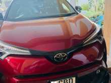 Toyota CHR NGX 10 2W 2018 SUV