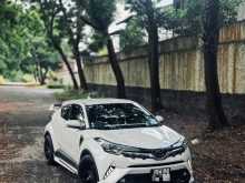 Toyota CHR 2018 SUV