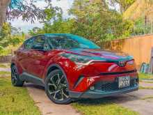 Toyota CHR NGX10 2018 SUV