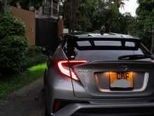 https://riyasewana.com/uploads/toyota-chr-2018-2018-813280112842.jpg