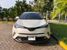 https://riyasewana.com/uploads/toyota-chr-2018-215465412852.jpg