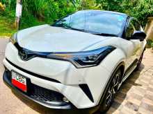 https://riyasewana.com/uploads/toyota-chr-2018-2515495212893.jpg