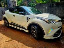 https://riyasewana.com/uploads/toyota-chr-2018-37195012402.jpg