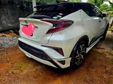 https://riyasewana.com/uploads/toyota-chr-2018-37195012473.jpg