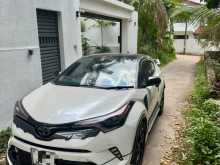https://riyasewana.com/uploads/toyota-chr-2018-ngx-2018-919475012254.jpg
