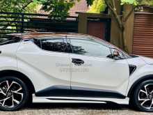 https://riyasewana.com/uploads/toyota-chr-2019-1910104912092.jpg