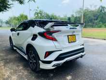 https://riyasewana.com/uploads/toyota-chr-2019-913565612262.jpg