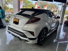 https://riyasewana.com/uploads/toyota-chr-2311540817356.jpg