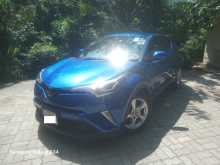 Toyota CHR NGX 10 2018 SUV