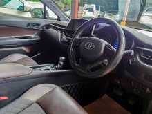 https://riyasewana.com/uploads/toyota-chr-25125326662.jpg