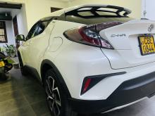 https://riyasewana.com/uploads/toyota-chr-262120117565.jpg