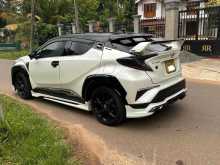 https://riyasewana.com/uploads/toyota-chr-2813003422522.jpg