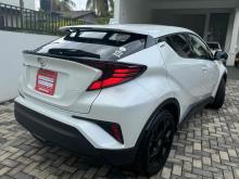 https://riyasewana.com/uploads/toyota-chr-2815064724801.jpg