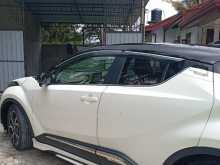 https://riyasewana.com/uploads/toyota-chr-28172059282.jpg