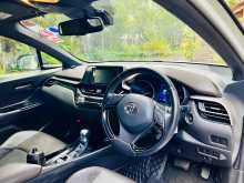 https://riyasewana.com/uploads/toyota-chr-288181022983.jpg