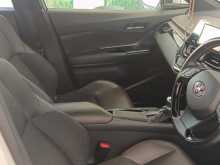 https://riyasewana.com/uploads/toyota-chr-29162753272.jpg
