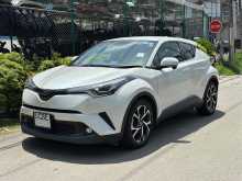 Toyota CHR NGX10 2018 SUV