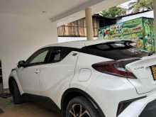 https://riyasewana.com/uploads/toyota-chr-3021291322343.jpg
