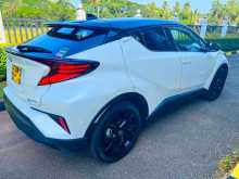 https://riyasewana.com/uploads/toyota-chr-311221094823.jpg