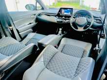 https://riyasewana.com/uploads/toyota-chr-3141244845.jpg