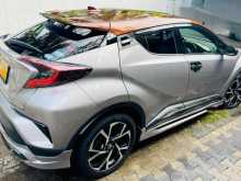 Toyota CHR NGX 50 2020 SUV