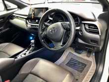 https://riyasewana.com/uploads/toyota-chr-7100106356.jpg