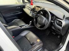 https://riyasewana.com/uploads/toyota-chr-79231724872.jpg