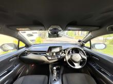https://riyasewana.com/uploads/toyota-chr-79471117035.jpg
