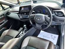 https://riyasewana.com/uploads/toyota-chr-8630084983.jpg