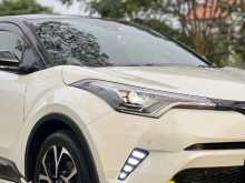 https://riyasewana.com/uploads/toyota-chr-black-20115211716.jpg