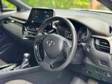 https://riyasewana.com/uploads/toyota-chr-eagle-1170538306.jpg