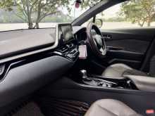 https://riyasewana.com/uploads/toyota-chr-eagle-181807294423.jpg