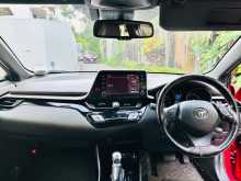 https://riyasewana.com/uploads/toyota-chr-eagle-2019-2811574312783.jpg