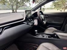 https://riyasewana.com/uploads/toyota-chr-eagle-20625586984.jpg