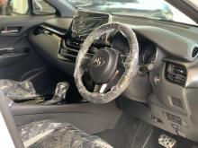 https://riyasewana.com/uploads/toyota-chr-gr-423165317176.jpg