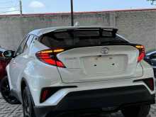 https://riyasewana.com/uploads/toyota-chr-gt-102255322942.jpg