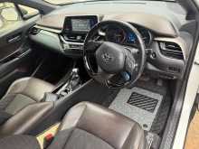 https://riyasewana.com/uploads/toyota-chr-gt-12116134213.jpg