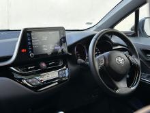 https://riyasewana.com/uploads/toyota-chr-gt-127350917725.jpg