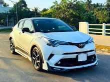 Toyota CHR GT ZYX10 Hybrid 2017 SUV
