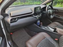 https://riyasewana.com/uploads/toyota-chr-gt-149381017606.jpg
