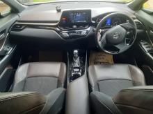 https://riyasewana.com/uploads/toyota-chr-gt-1716365217745.jpg