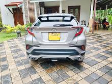 https://riyasewana.com/uploads/toyota-chr-gt-1815494917535.jpg