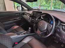 https://riyasewana.com/uploads/toyota-chr-gt-2018-1121462412104.jpg
