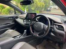 https://riyasewana.com/uploads/toyota-chr-gt-2019-2417003812683.jpg