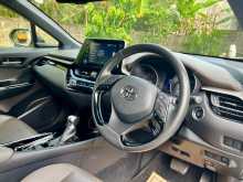 https://riyasewana.com/uploads/toyota-chr-gt-2020-229220112023.jpg