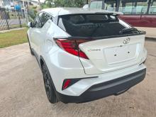 https://riyasewana.com/uploads/toyota-chr-gt-31951066846.jpg